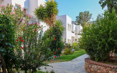 Ladonia Hotels Leo Beach Resort · 4