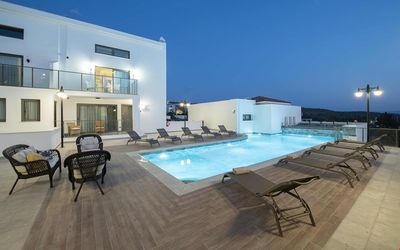 Lodos Suites · 2