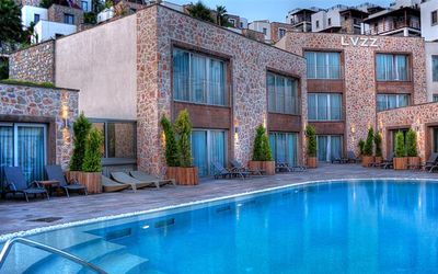 Lvzz Otel · 3