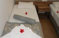 Апарт-номер с двумя односпальными кроватями