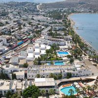 Sapphire Beach Hotel