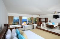 Queen Artemisia Suite