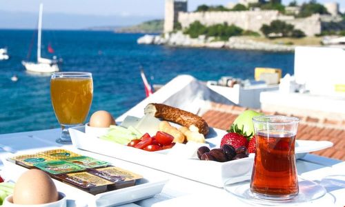 turkiye/mugla/bodrum/white-and-blue-hotel_4d7d880a.jpg
