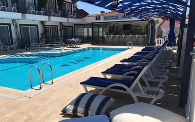 Rota Hotel · 3
