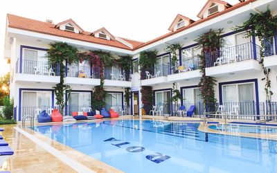 Rota Hotel · 5