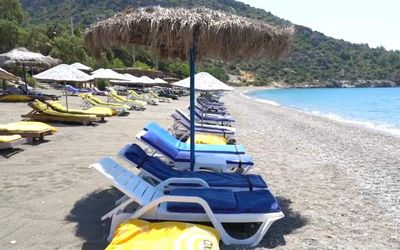 Evrim Beach Pansiyon Restaurant · 3