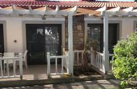 Habitación Suite con balcón pérgola y vistas al jardín

