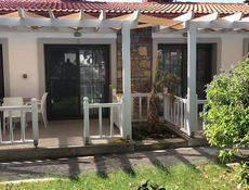 Suite Kamer met Pergola Balkon Uitzicht op de Tuin

