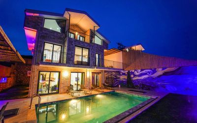 Villa Legendary 1 · 3
