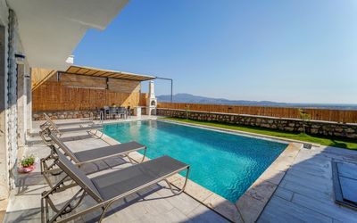 Villa Legendary 2 · 3