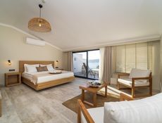 Deluxe Room with Jacuzzi