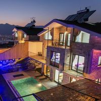 Villa Legendary 2