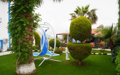 Ezel Hotel · 4
