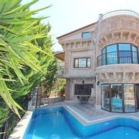 Castle Villa
