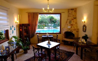 Mandarin & Mango Boutique Hotel · 4
