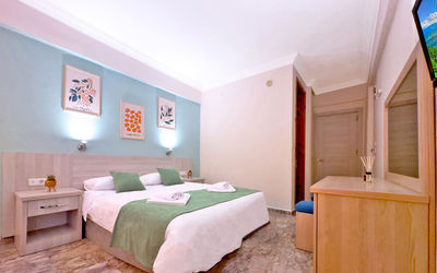 Native Hotel · 5