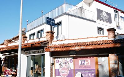 Nefis Hotel City · 2