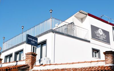 Nefis Hotel City · 5