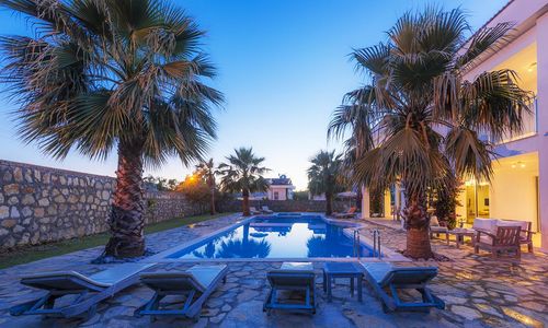 turkiye/mugla/fethiye/oludenizde-8-kisilik-ozel-havuzlu-ve-genis-bahceli-luks-villa_6d8e6c5a.jpg