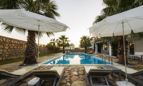 turkiye/mugla/fethiye/oludenizde-8-kisilik-ozel-havuzlu-ve-genis-bahceli-luks-villa_938d7692.jpg