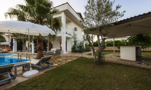 turkiye/mugla/fethiye/oludenizde-8-kisilik-ozel-havuzlu-ve-genis-bahceli-luks-villa_9e96eb10.jpg