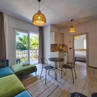 Phedora Suite Apart
