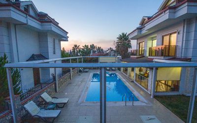 Villa Prestij Makri · 2