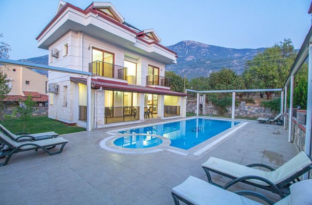 turkiye/mugla/fethiye/prestij_2_nokta_villa_ovacik_helal8_5707fffd12fa22f4cf9aae45ba21c37db92.jpg