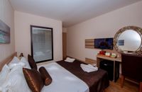 Deluxe Room - Partial Sea View
