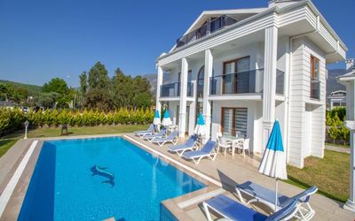Silver Sami Villa · 2