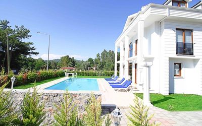 Silver Sami Villa · 4