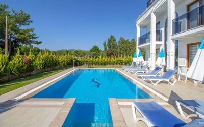 Silver Sami Villa · 3
