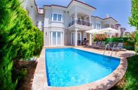 Five Bedroom Villa with Pool