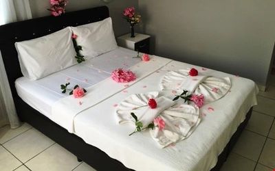 The Green Valley Hotel · 4