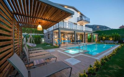 Villa Sundown · 4