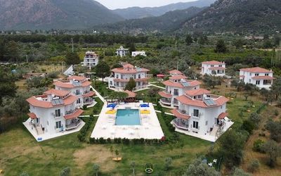 Ayakli Gol Evleri · 2