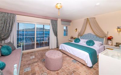 Kahveci Alibey Hotel Ve Restaurant · 4
