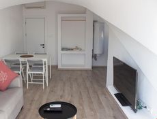 Konsept Çatı Katı Suit Oda - Balkonlu