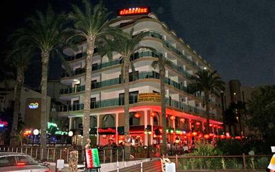 Cihantürk Hotel · 4
