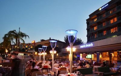 Maris Beach Hotel · 4