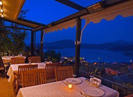 turkiye/mugla/marmaris/swan-lake-ce4ac230.png