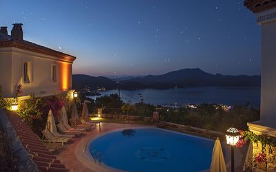 Swan Lake Otel Restaurant · 5