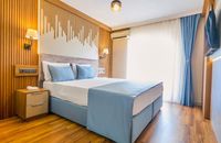 Üç Kişilik - Nehir Manzaralı - Triple Oda