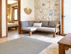 Standard Room - Large Room