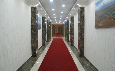 Hotel Diyar Paris · 4