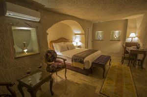turkiye/nevsehir/goreme/artemis-cave-suites-805229789.jpg