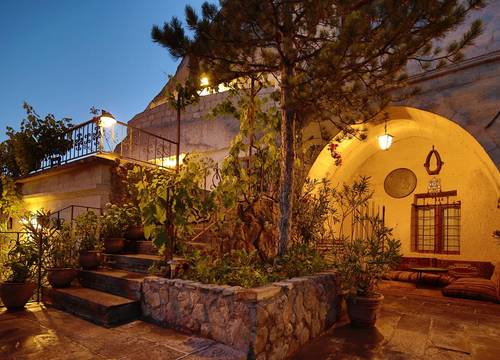 turkiye/nevsehir/goreme/cave-hotel-saksagan_83b082ed.jpg