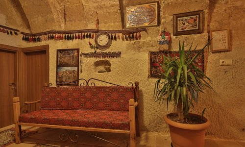 turkiye/nevsehir/goreme/goreme-valley-cave-house_a5caa921.jpg