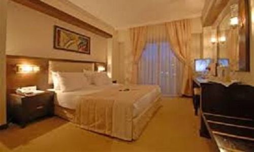 turkiye/nevsehir/goreme/tourist-hotels-resort-cappadocia-987609547.jpg