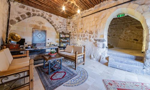turkiye/nevsehir/kapadokya/ages-in-cappadocia_3871bd1a.jpg